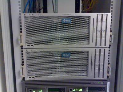 Twin Sun Fire X4600 server cluster