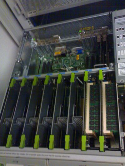 Uniboards inside a Sun Fire X4600