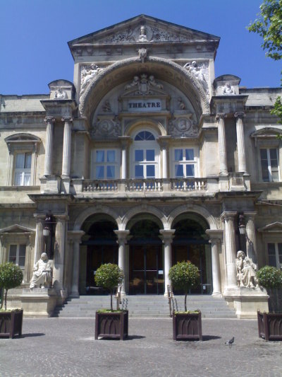Le Theatre