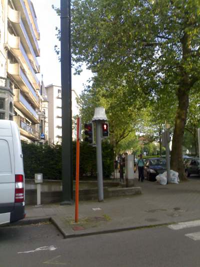 Traffic lamp shade