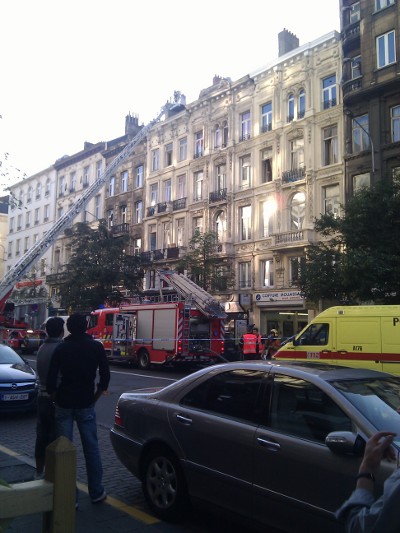 Boulevard Maurice Lemonnier blocked due to fire hazard