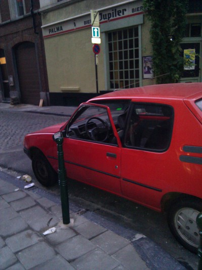 Smashed car window